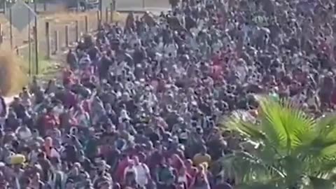 The largest migrant caravan of 2023.