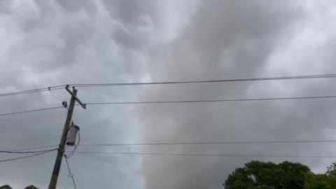 Strong thunderstorm developing in East Texas