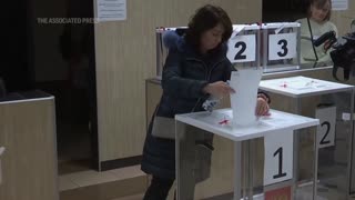Russians cast their votes on final day of Presidential Election