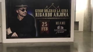 Rigardo Arjuna set up for his concert