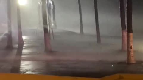 140MPH Hurricane Lidia Hits Near Mexico Resort.