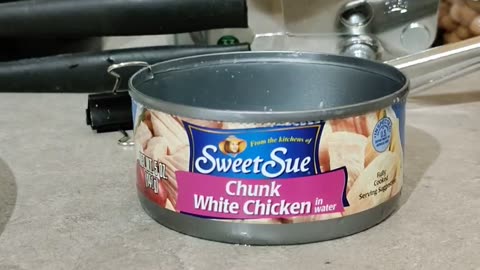 Eating Sweet Sue Chunk White Chicken, Dbn, MI, 5/18/24