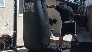 500 Pound punching bag workout part 86. another 3 minute round of boxing!