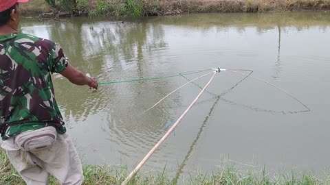 fish trap on amazon river