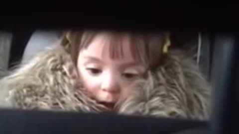 Adorable Amaya Has Reaction To ‘Jaws’ Music