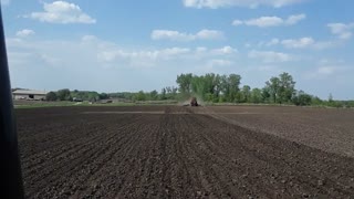 Allis Chalmers 200 and Allis 1200 Field Cultivator