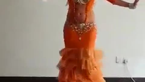 Belly dancing great gesture