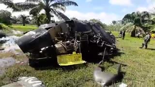 Policías mueren al caer helicóptero en el sur de Bolívar