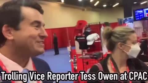 Trolling Vice Reporter Tess Owen at CPAC 😂