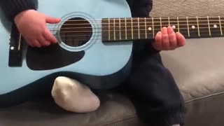 3 year old sings Baby Beluga. One of his favourite songs