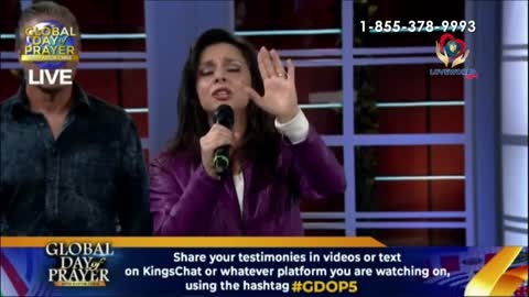 Joanna Hairabedian sings a Hebrew Blessing, VirtualChurchTV.com