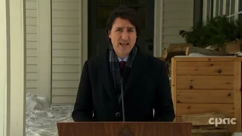 Trudeau: “We won’t give in to those who fly racist flags, we won’t cave to those who engage in vandalism or dishonour the memory of our veterans.”