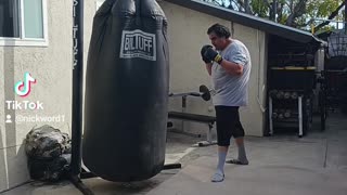 500 Pound Punching Bag Workout Part 38. Full 3 Minute Round Of Muay Thai!