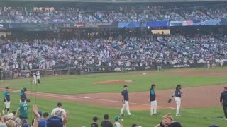 Fans Boo Dr. Fauci As He Accepts Award At Baseball Game In Major City