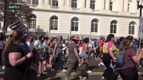 LIVE: Washington DC / USA - Women’s march hits streets to fight for abortion