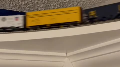 HO Scale Model Ceiling Train DIY