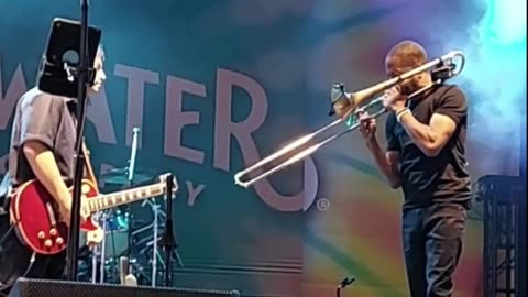 Pete Murano & Trombone Shorty (Trombone Shorty) - LIVE @ 420Fest (Short)