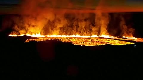 A volcano has erupted near the southwestern Icelandic town of Grindavik.Iceland #Volcano #BBCNews