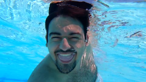 Fun under water ❤️❤️❤️looks amazing
