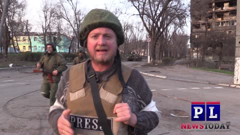 Russian Tanks Head into battle On Mariupol Frontline