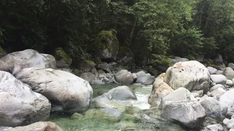 Mountain Stream Water Sounds comforting for Sleep, Relaxation Meditation 100% unedited nature