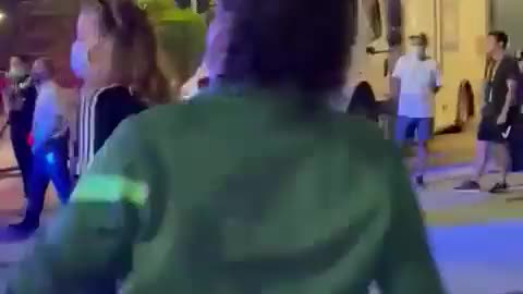 En video: Hinchas de Millonarios atacaron a Higuita en la Florida Cup 2
