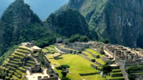 Machu Picchu: The Majestic Incan Citadel and its Sudden Abandonment