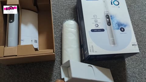 Oral-B iO Series 6 Ultimate Clean Electric Toothbrush - Unboxing