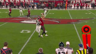 Baker Mayfield ZIPS ball past Bradberry's reach to hit Cade Otton for 20-yard gain