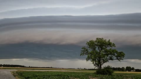 Wall cloud