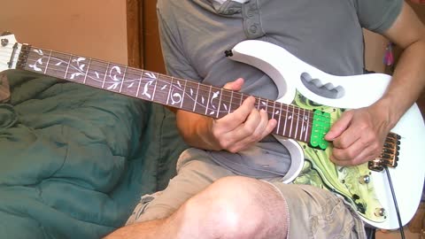 Flashback: Vai Backing Track and Vai Guitar Doesn't Make Me Sound Like Vai