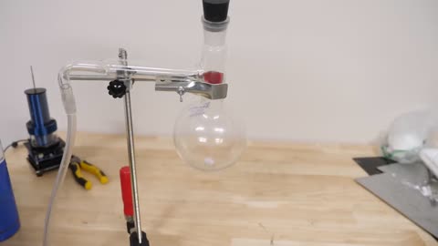 Using a Tesla Coil To Turn Sodium Vapor Into a Plasma