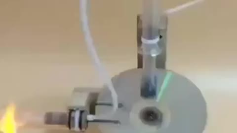 Stirling engine: Heat energy is converted into mechanical