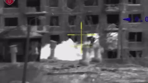 Ukraine SNIPER combat footage: eliminating Russian enemy troops