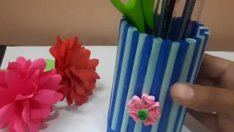 Home Decoration-Pen Stand
