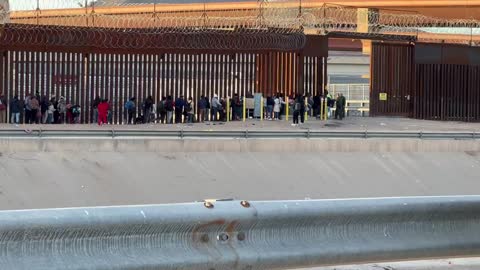 Live - Border - Mexico Side - Opening Gate
