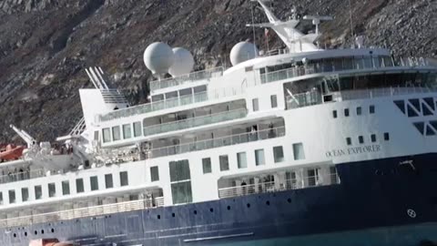 Cruise ship pulled free after getting stuck in Greenland #Shorts