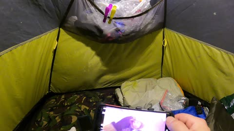 Setting up the phone to film a vlog in the tent 25th March 2023