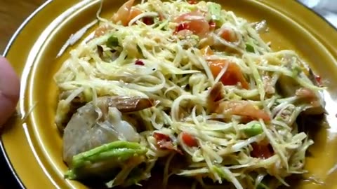 My Thai kitchenThai food Ep.20 Green papaya spicy salad with raw shrimps
