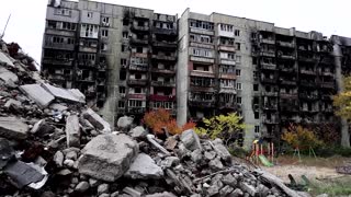 Mariupol residents survive heavily damaged city