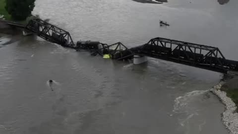 Montana - Train Derails into the Yellowstone River