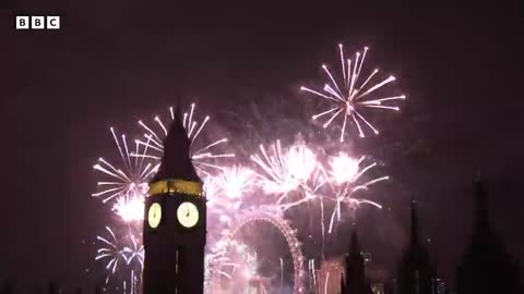 Happy New Year Live! 🎆 London Fireworks 2023 🔴 BBC_2