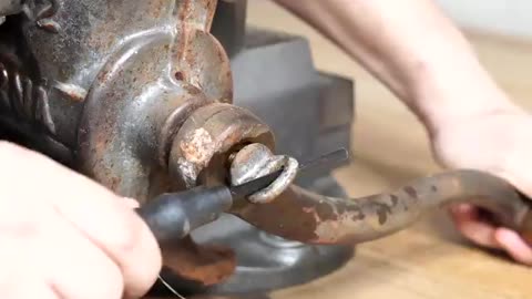 Rusty Meat Grinder Restoration