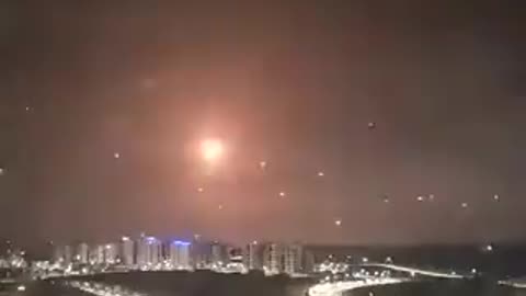 Dozens of rockets hit Tel Aviv