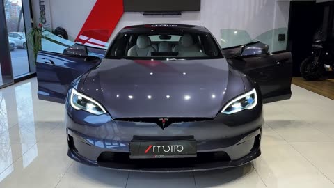2023 Tesla Model S - Exterior and interior details