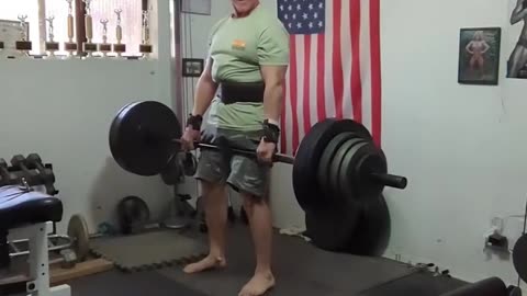 ARE THERE ANY FREINDLY AMERICANS LEFT ANYWHERE. 64 yr old Natty DEADLIFT DAY 315x1r🎥 TUESDAY OCT 10-