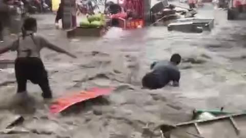 Massive floods due to extreme rains in the Shanghai, China
