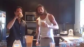 BERRY ALMOND COCONUT SMOOTHIE raw food recipe from LOU CORONA! - July 22nd 2010