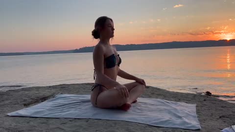 Day 6 - Hamstrings & Quads | 14 Day Beach Self Love Yoga Series-3