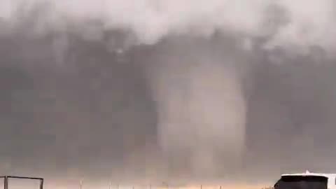 Large tornado with multiple swirling vortexes sighted in the vicinity of El Dorado, Oklahoma